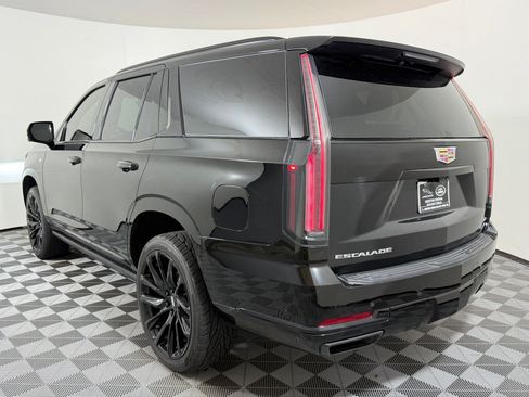 Used 2025 Cadillac Escalade Sport Platinum AWD/4WD image 3
