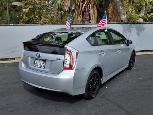 Used 2015 Toyota Prius Two FWD image 5