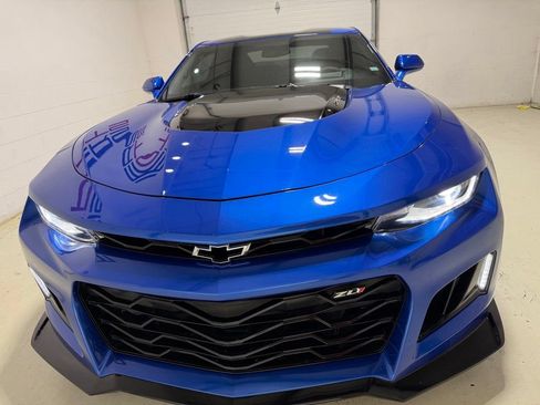 Used 2017 Chevrolet Camaro ZL1 RWD image 4