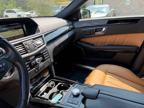 Used 2011 Mercedes-Benz E 350 Sedan image 10