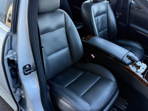 Used 2013 Mercedes-Benz S 550 4MATIC w/ Sport Pkg image 29