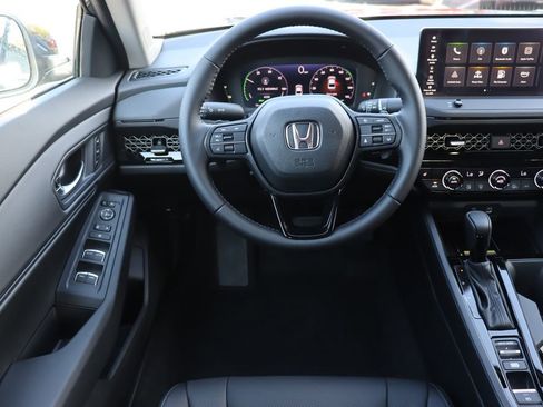 New 2025 Honda Accord EX-L image 18