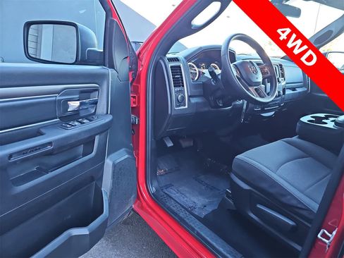 Used 2024 RAM 1500 Classic Warlock image 10
