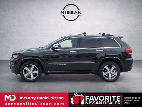 Used 2014 Jeep Grand Cherokee Overland AWD/4WD image 3
