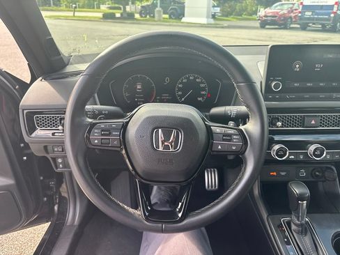 Used 2023 Honda Civic Sport image 22