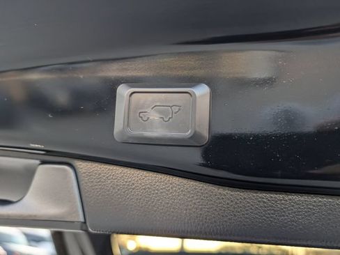 Used 2024 Toyota RAV4 XLE Premium AWD/4WD image 29