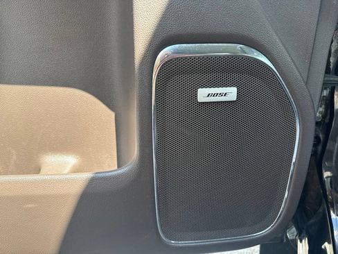 Used 2015 Chevrolet Silverado 1500 High Country w/ High Country Premium Package AWD/4WD image 16