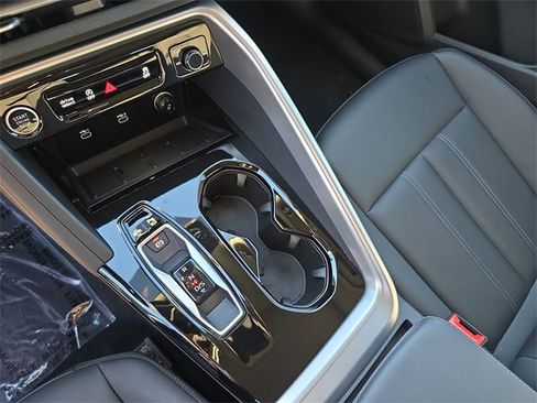 Used 2025 Audi Q5 Premium Plus w/ Premium Plus image 28