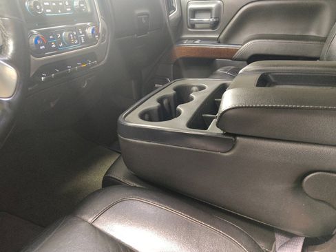 Used 2018 GMC Sierra 1500 SLT w/ SLT Premium Package image 26