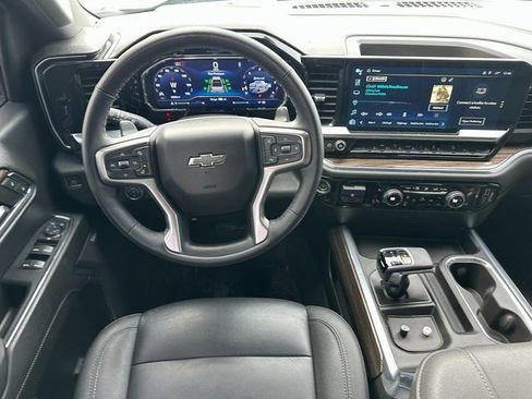 Used 2024 Chevrolet Silverado 1500 RST AWD/4WD image 9
