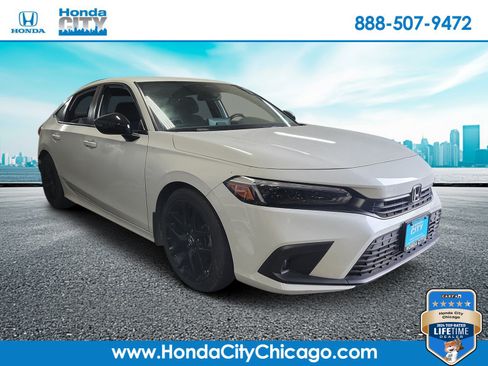 Used 2024 Honda Civic Sport image 1