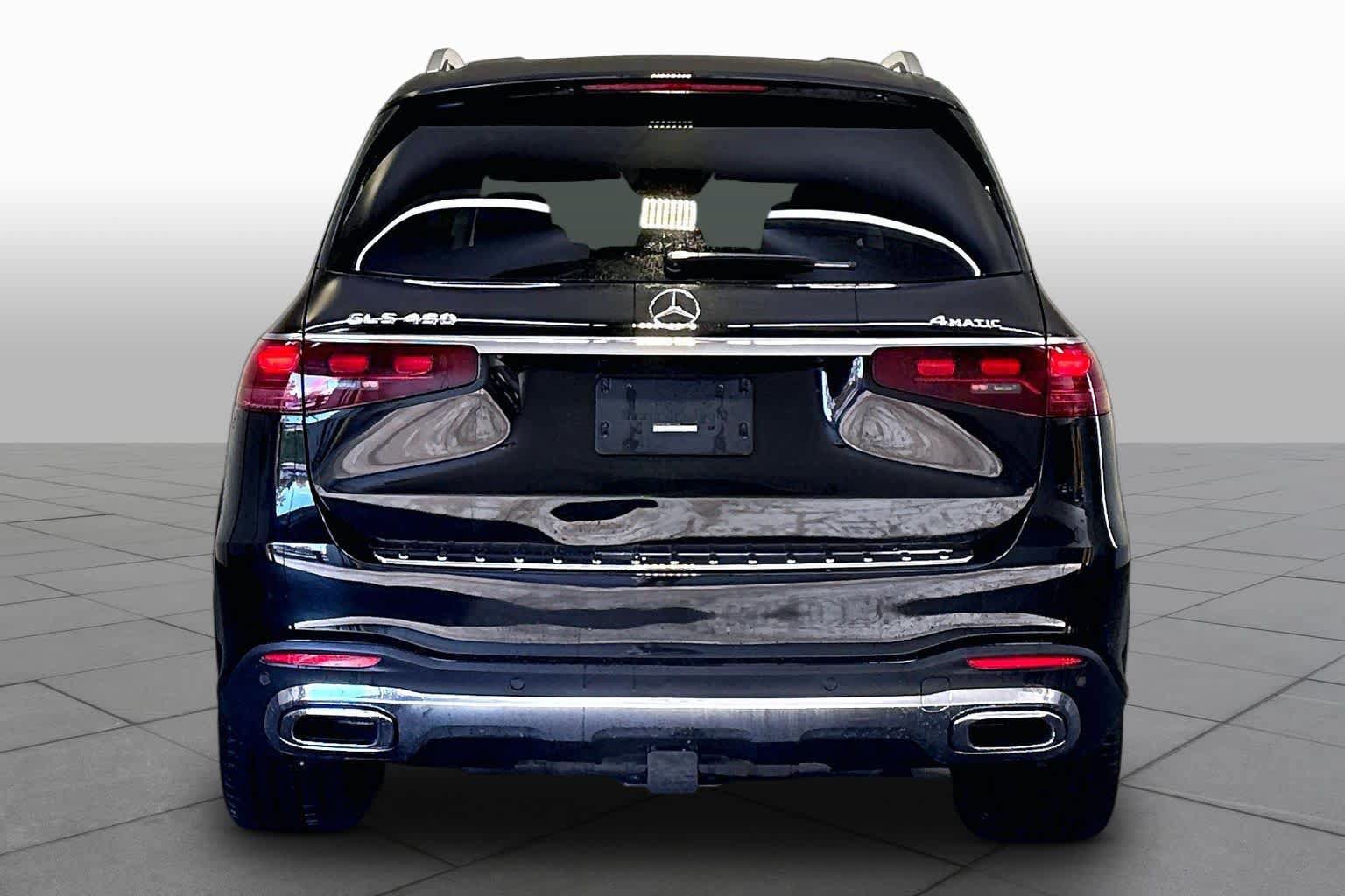 Used 2024 Mercedes-Benz GLS 450 4MATIC image 5