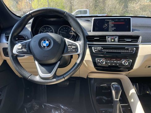 Used 2017 BMW X1 xDrive28i image 8
