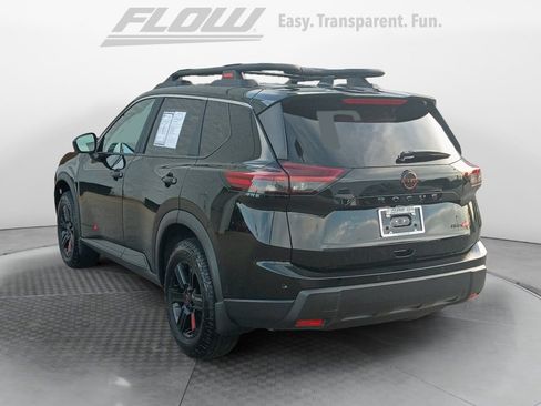 Used 2026 Nissan Rogue SV AWD/4WD image 5