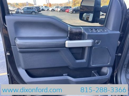 Used 2022 Ford F250 Lariat w/ Black Appearance Package image 25