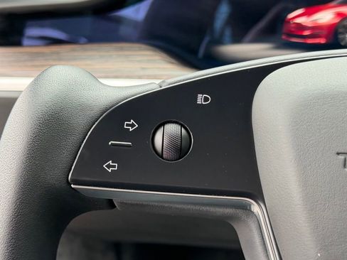 Used 2021 Tesla Model S Plaid image 37