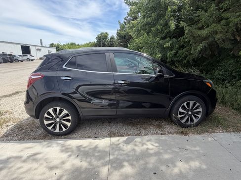 Used 2017 Buick Encore Preferred FWD image 3