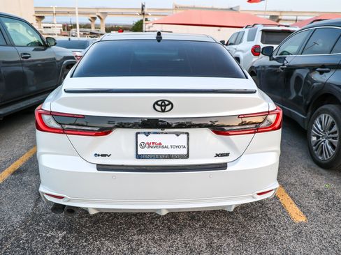 Used 2025 Toyota Camry XSE w/ Premium Plus Package image 8