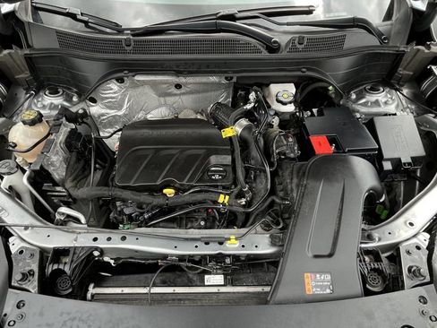 Certified 2024 Chevrolet Trax LT w/ Sunroof Package image 8