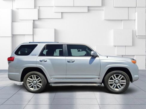 Used 2011 Toyota 4Runner Limited AWD/4WD image 4