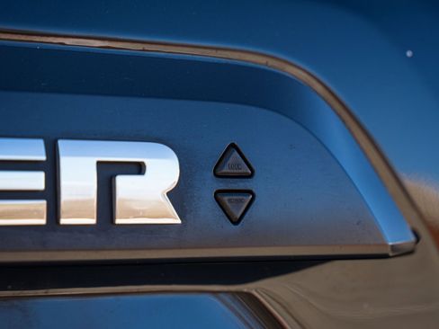 Used 2023 Toyota 4Runner TRD Off-Road Premium image 6