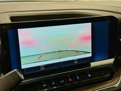 Used 2024 Chevrolet Silverado 1500 LT image 23