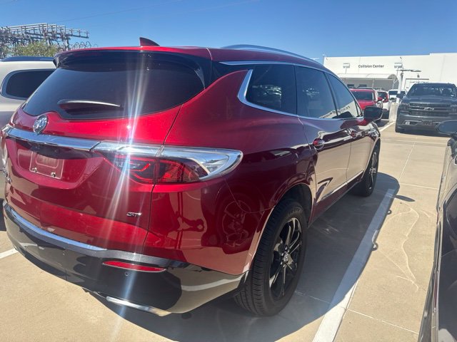 Used 2023 Buick Enclave Essence w/ Sport Touring Edition FWD image 3