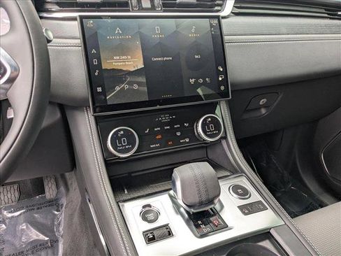 New 2026 Jaguar F-PACE R-Dynamic S image 12