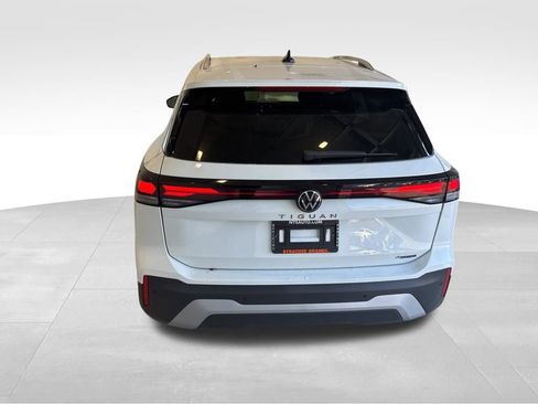 New 2025 Volkswagen Tiguan S image 4