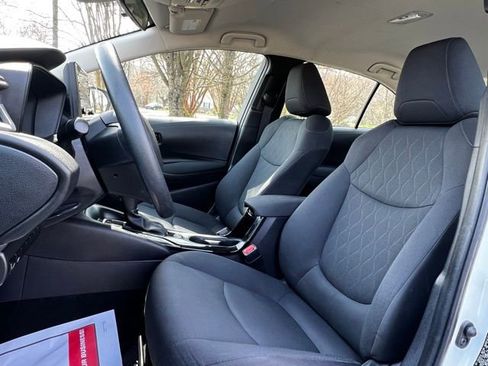 Used 2022 Toyota Corolla LE image 14