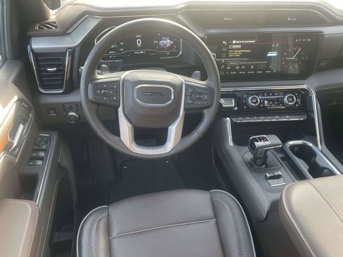 Certified 2025 GMC Sierra 1500 Denali w/ Denali Reserve Package image 11