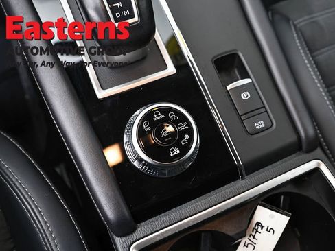 Used 2024 Mitsubishi Outlander SE image 20