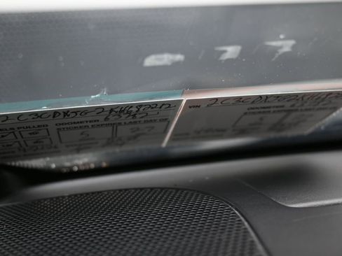 Used 2019 Dodge Charger SXT AWD/4WD image 10