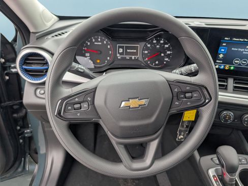 New 2026 Chevrolet Trax LS w/ LS Convenience Package image 20