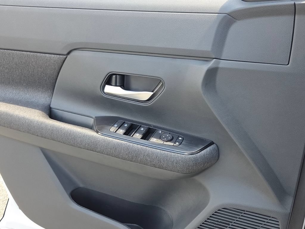 New 2026 Nissan Kicks SV w/ Cold Weather Package FWD image 27