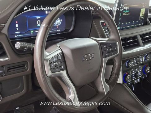Used 2022 Chevrolet Tahoe Z71 w/ Luxury Package AWD/4WD image 30