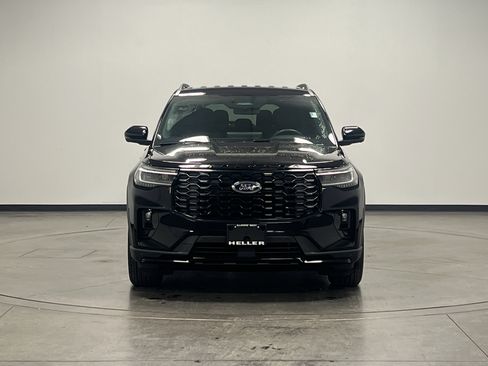 Used 2025 Ford Explorer ST-Line w/ Premium Package image 3