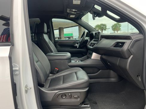 Used 2023 Chevrolet Tahoe Z71 w/ Luxury Package image 19