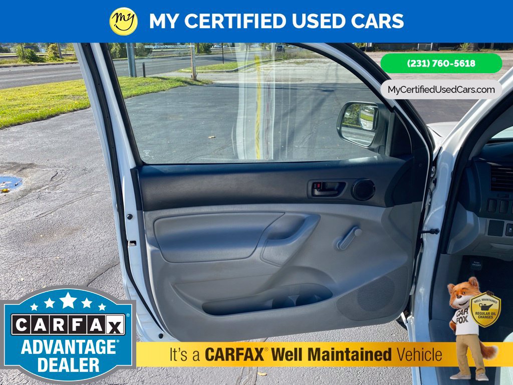 Used 2014 Toyota Tacoma 2WD Regular Cab image 10