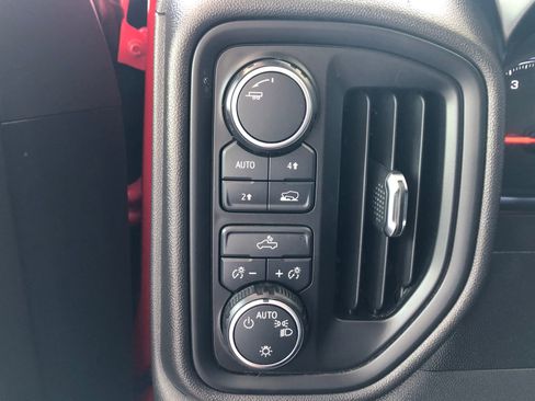 Used 2021 Chevrolet Silverado 1500 Custom AWD/4WD image 30