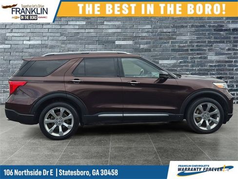 Used 2020 Ford Explorer Platinum w/ Premium Technology Package image 6