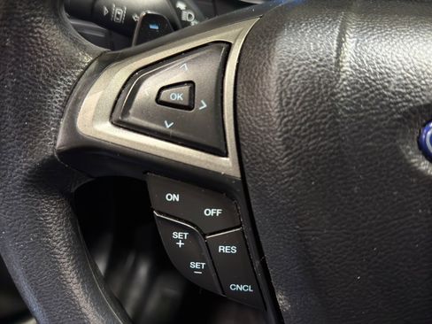 Used 2019 Ford Fusion SE image 20