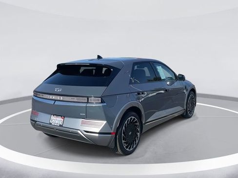 Used 2023 Hyundai Ioniq 5 Limited w/ Cargo Package image 4