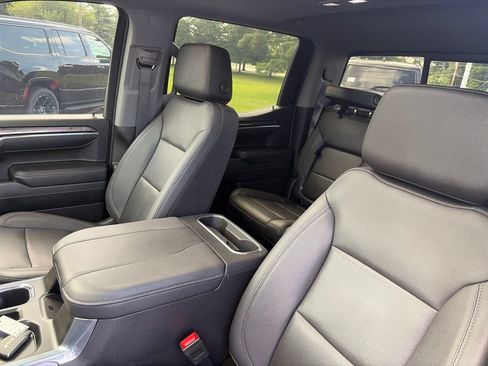 Used 2023 Chevrolet Silverado 1500 LTZ w/ LTZ Premium Package AWD/4WD image 25