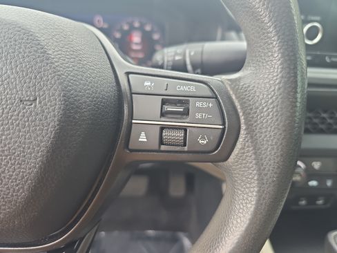 Used 2023 Honda Accord LX image 17