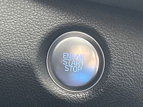 Used 2023 Hyundai Santa Fe SEL image 18