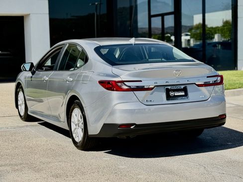 Used 2026 Toyota Camry LE FWD image 10