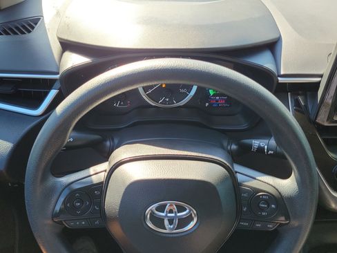 Used 2022 Toyota Corolla LE FWD image 21