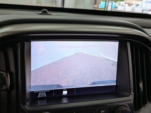 Used 2019 Chevrolet Colorado Z71 AWD/4WD image 35