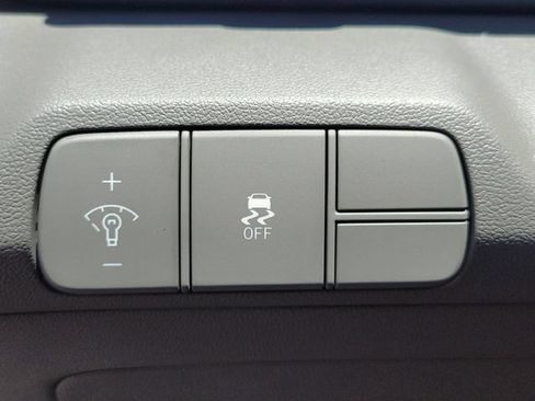 New 2026 Hyundai Elantra Sport FWD image 18